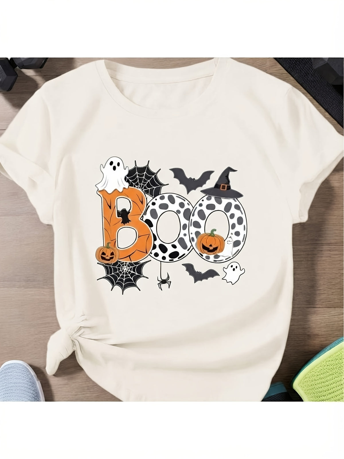 Women'S Short Sleeve T-Shirt for Halloween with a BOO Design